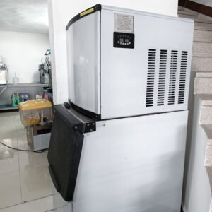 IPV-KE150 MAQUINA DE CUBOS DE HIELO 800W DE 150KG.24HR HS 8418.69.99